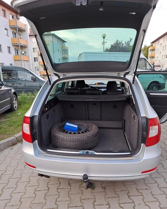 Skoda Superb cena 25000 przebieg: 311000, rok produkcji 2011 z Słubice małe 79